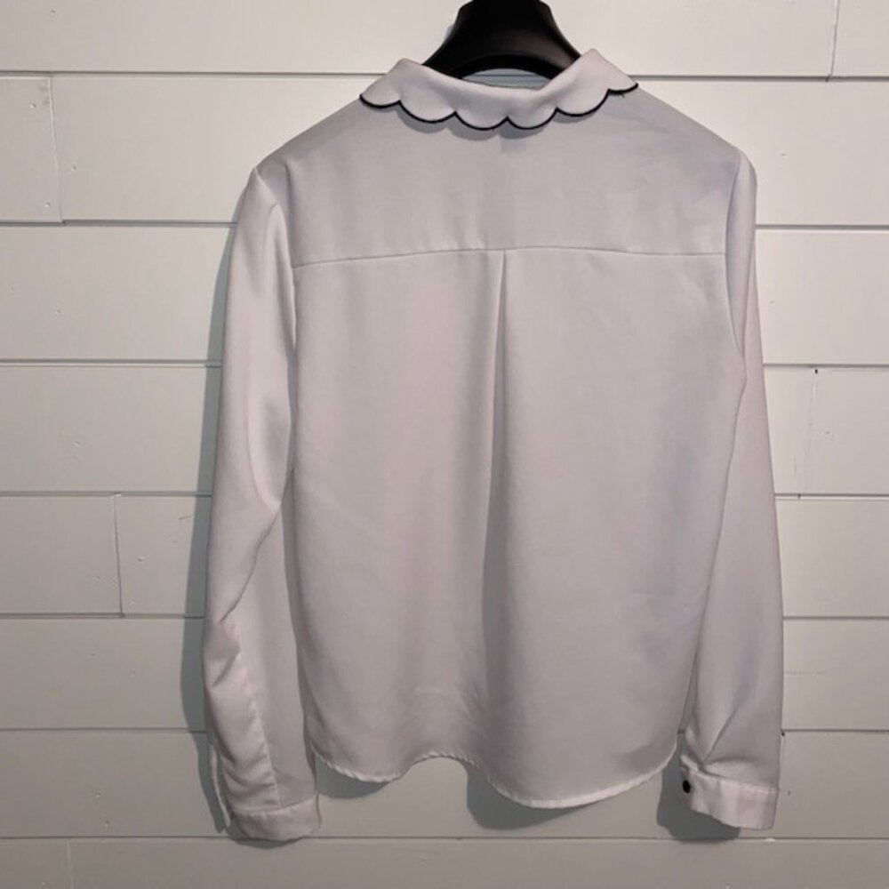 Forever 21 Scalloped Collar White Button-Down Shirt – Black Trim, Small - Picture 4 of 5